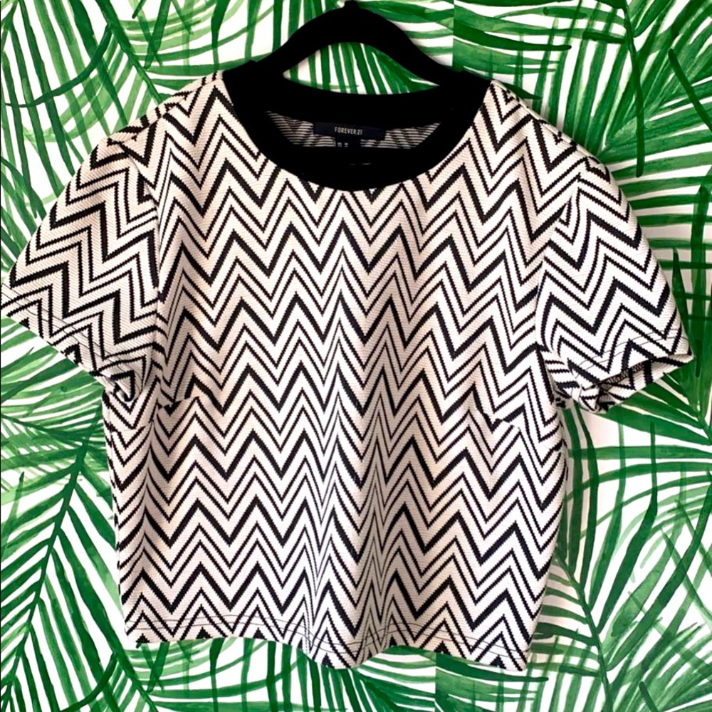 Forever 21 black/white crop top